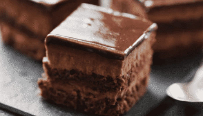 Bolo Fudge de Chocolate Molhadinho e Cremoso Ver Aqui
